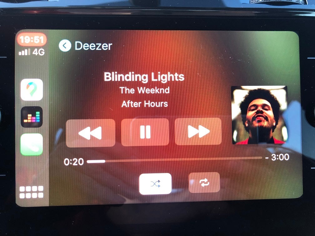 CarPlay and Deezer