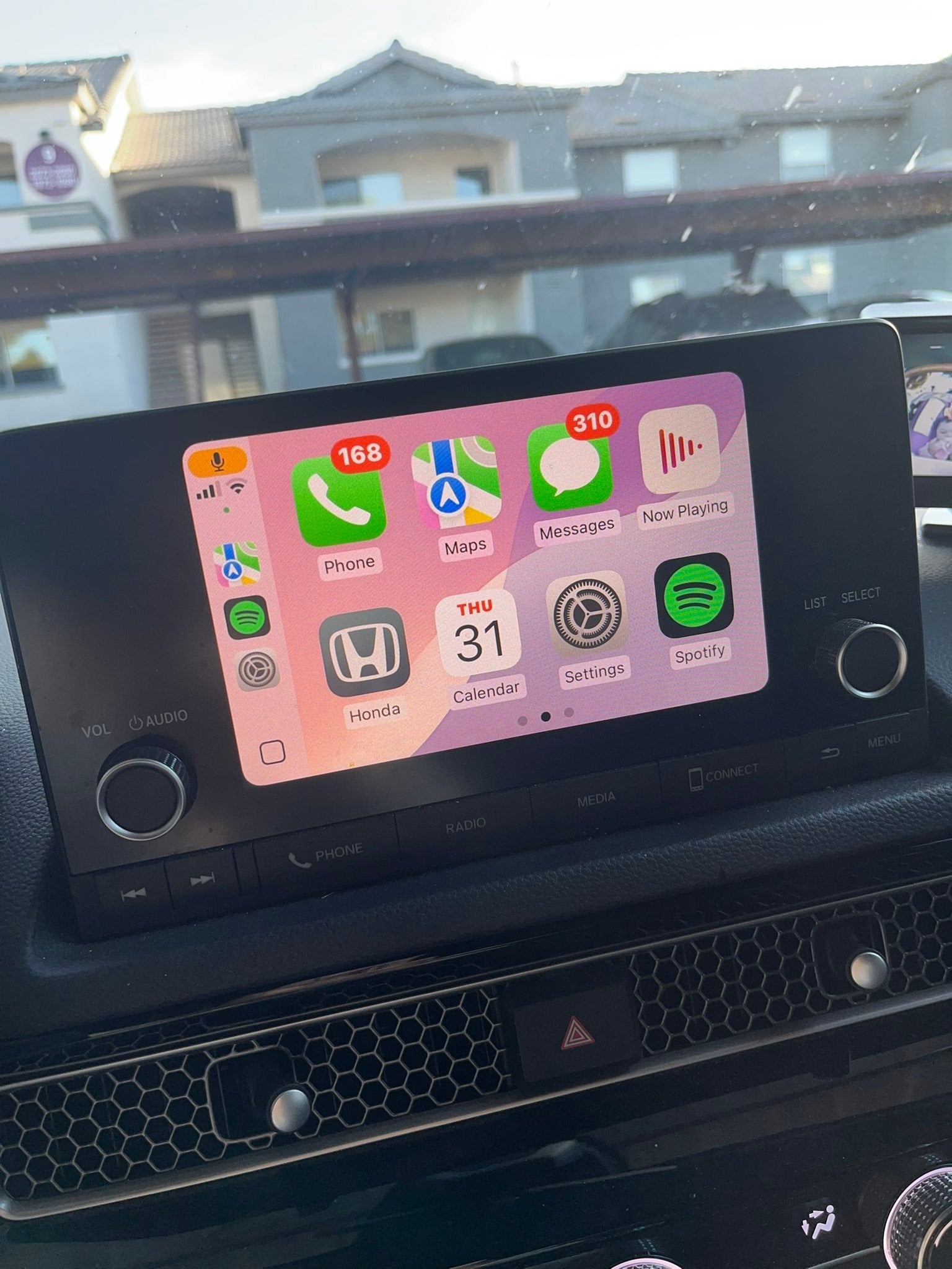 pink carplay trend 2025