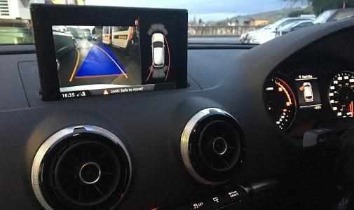 How to have a rear view camera in an Audi Q2?