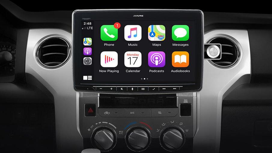 CarPlay test on Alpine car radio