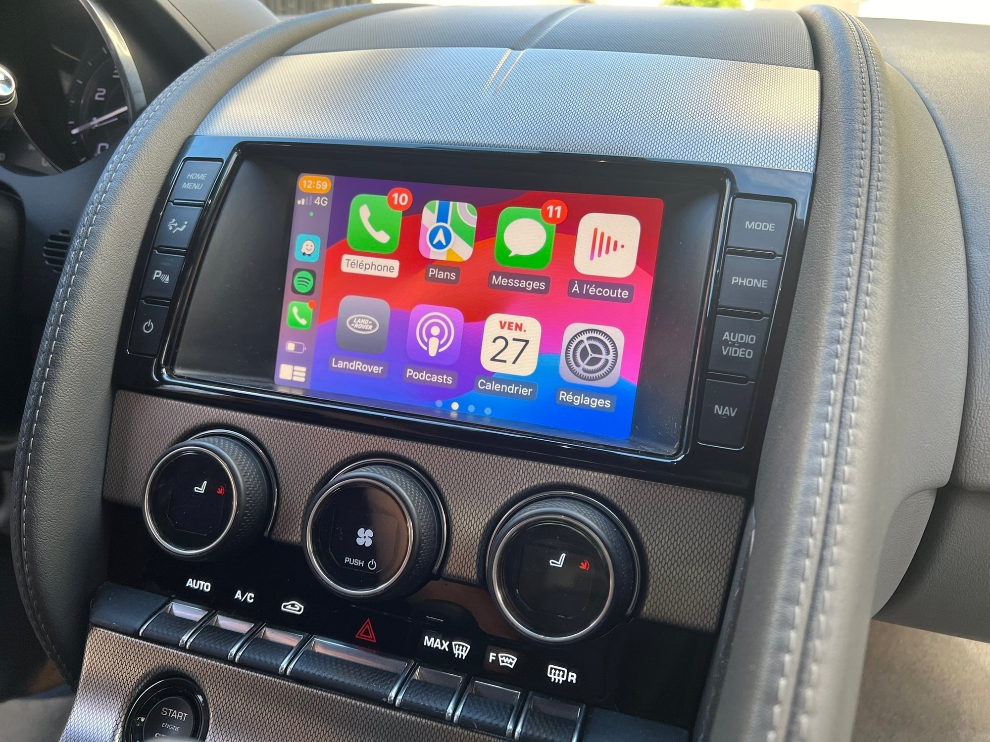 Jaguar F type 2016 CarPlay wireless