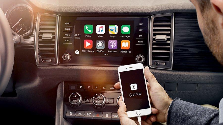 Carplay wired VS wireless