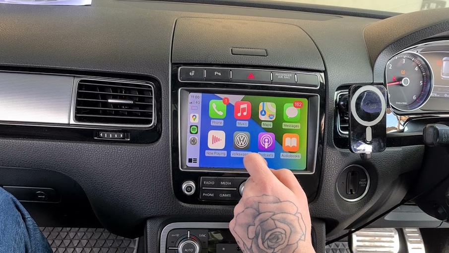 How do I install Carplay in my Touareg?