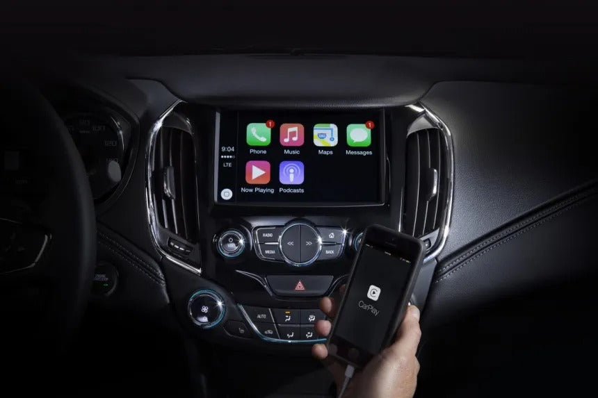 GM cars with CarPlay 2025