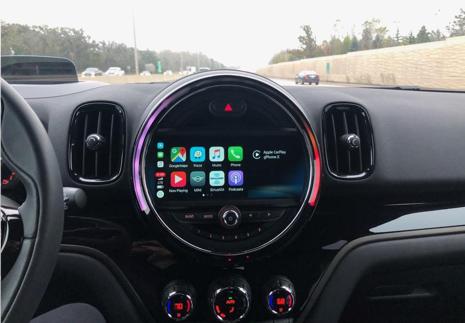 Apple CarPlay in a Mini Cooper
