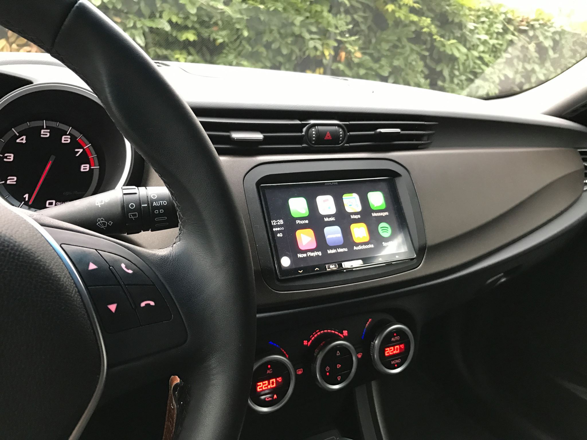 CarPlay in my Alfa Romeo Giulia – Thecarplayer.com