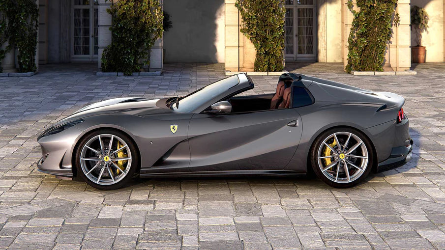 How do I use Apple Carplay in my Ferrari 812?