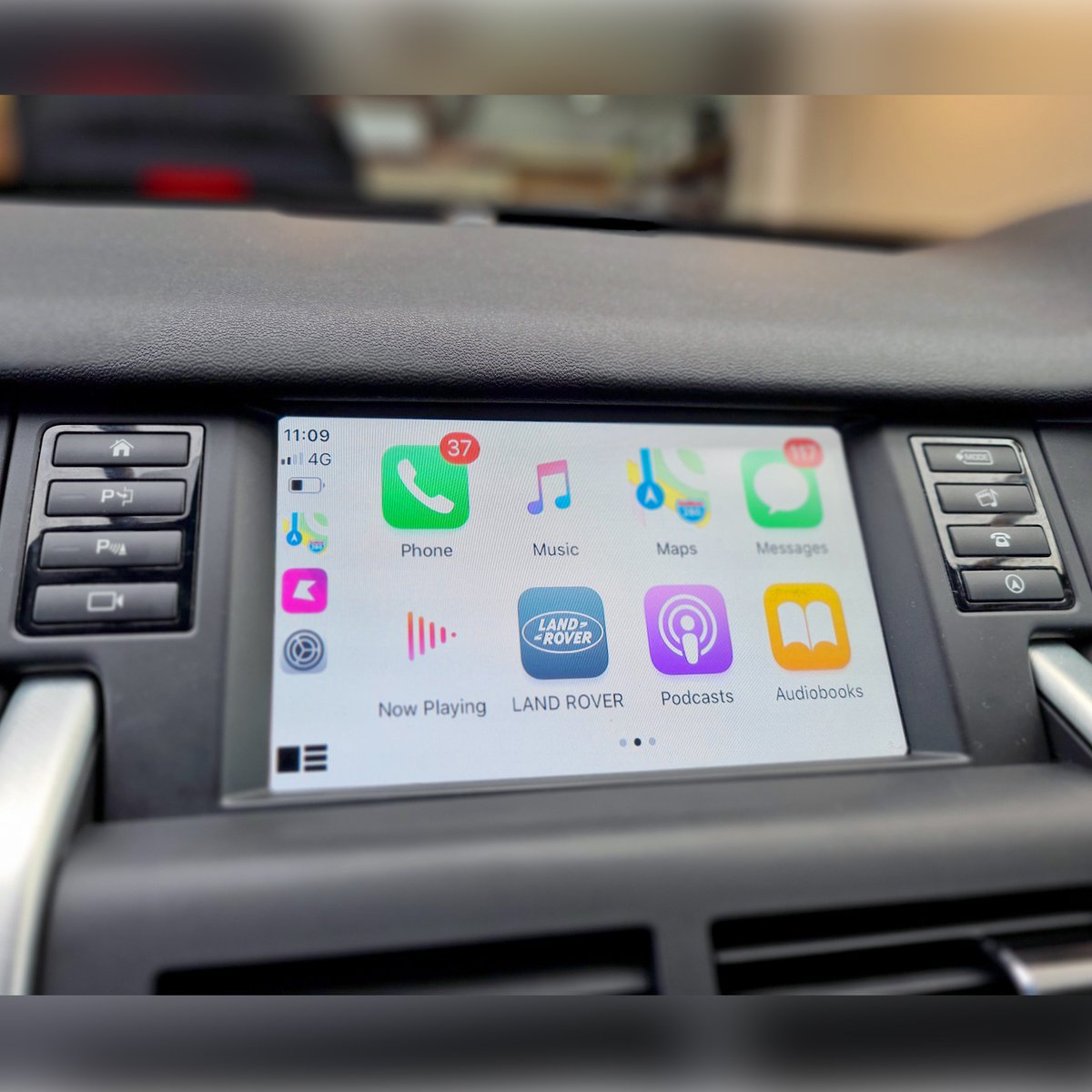 Land rover discovery carplay